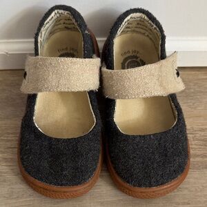 Livie & Luca Grey Carta II Mary Jane Shoes Sz 7